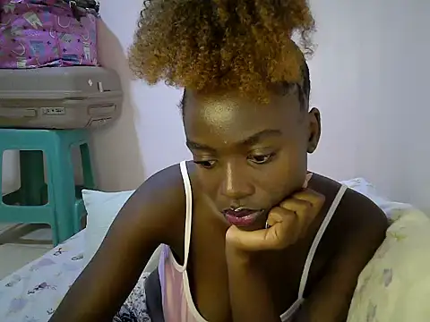 BUNNY BLISS1 online show from 06-11-26, 01:16