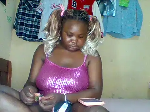 Snapshot of nustydayanah chatting on 05-18-26, 06:25 nustydayanah online show from 05-18-26, 06:25