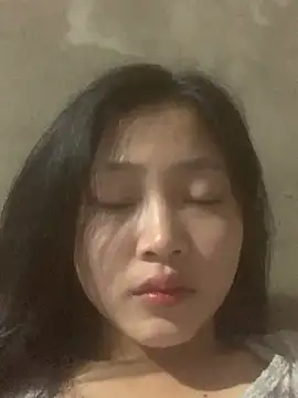 hinami-lo online show from 05-23-26, 04:50