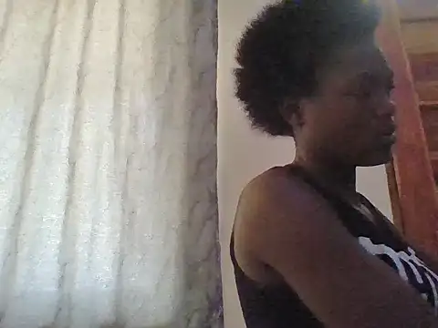 Snapshot of Belle_bubbles chatting on 05-16-26, 07:38 Belle bubbles online show from 05-16-26, 07:38