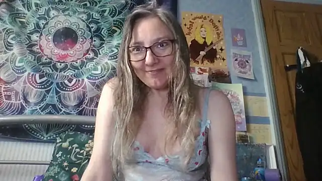 Izzylove47 online show from 05-21-26, 08:10