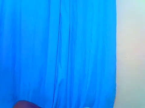 Maqueilah  online show from 07-10-26, 05:34