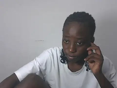Darkpretty23 online show from 05-27-26, 02:14