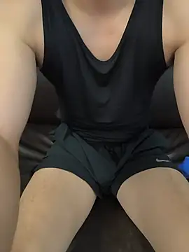 Snapshot of HungasiancockTW chatting on 05-17-26, 06:22 HungasiancockTW online show from 05-17-26, 06:22