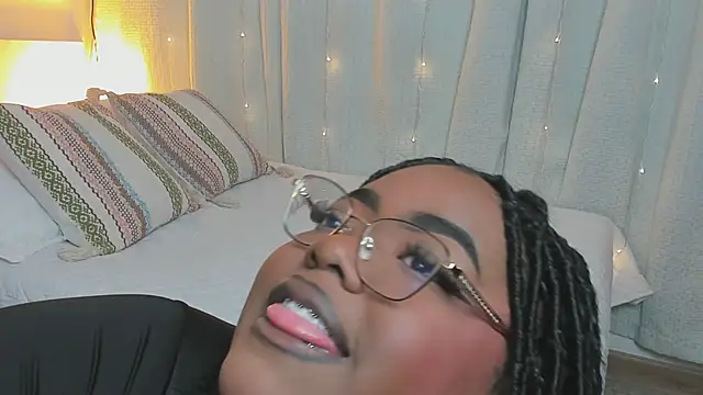Ayanaa Ebony  online show from 05-26-26, 11:17