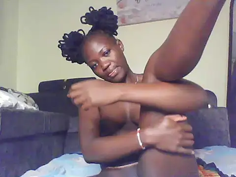 Snapshot of hot_chocolate222 chatting on 06-03-26, 07:33 hot chocolate222 online show from 06-03-26, 07:33