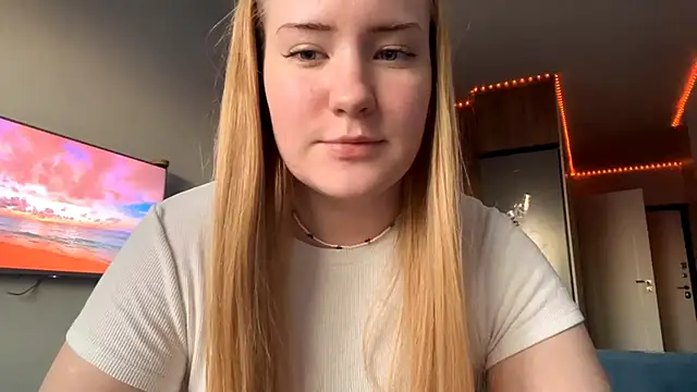 Snapshot of Lisi_Kiss_ chatting on 05-24-26, 06:13 Lisi Kiss online show from 05-24-26, 06:13