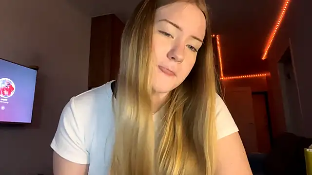 Snapshot of Lisi_Kiss_ chatting on 05-25-26, 06:47 Lisi Kiss online show from 05-25-26, 06:47