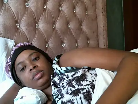 pretty zii online show from 07-05-26, 07:04