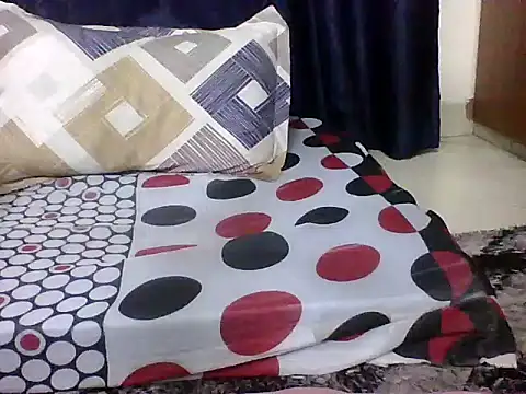 Snapshot of pretty_bever chatting on 07-28-26, 07:39 pretty bever online show from 07-28-26, 07:39
