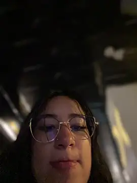 Snapshot of Klohe_LS chatting on 05-18-26, 01:06 Klohe LS online show from 05-18-26, 01:06