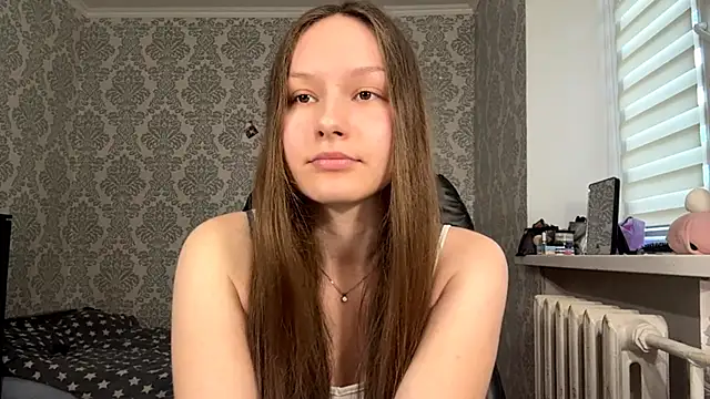 ShaylaChong online show from 05-19-26, 04:08