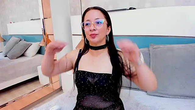 VictoriaRousse   online show from 05-21-26, 12:34