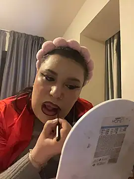 Snapshot of NaomiJasminX chatting on 05-30-26, 06:05 NaomiJasminX online show from 05-30-26, 06:05