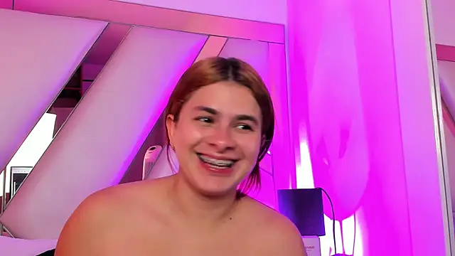 AliceCruzz online show from 07-18-26, 04:22