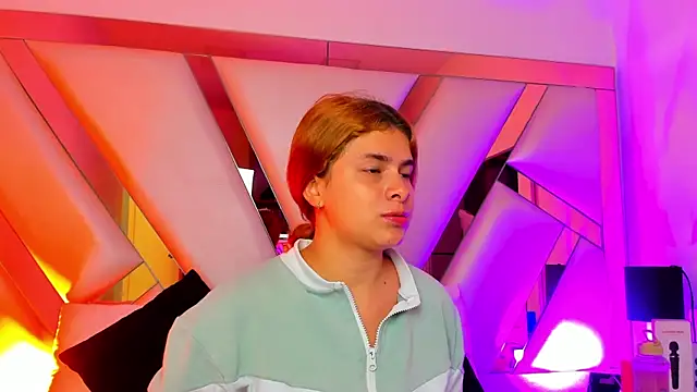 AliceCruzz online show from 07-24-26, 01:09