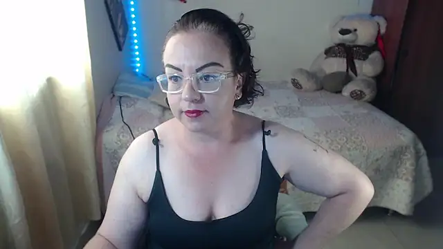 Cherry-Velvet online show from 06-02-26, 09:39
