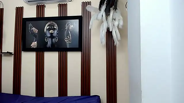 skinnykattylush19 online show from 06-12-26, 05:17