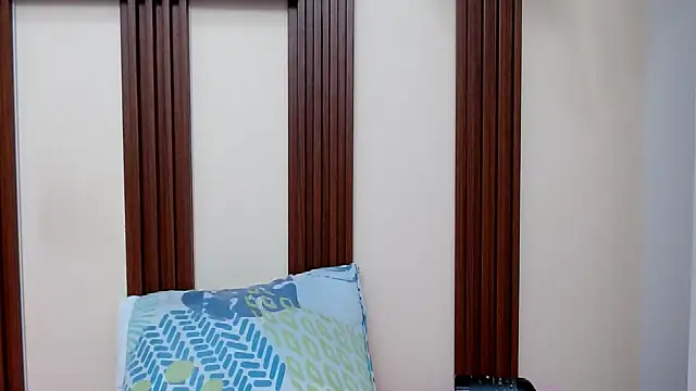 skinnykattylush19 online show from 06-21-26, 05:43
