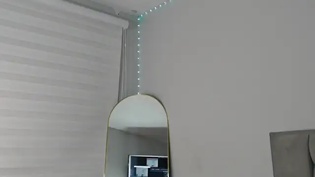 Snapshot of saravelvett chatting on 07-21-26, 11:45 saravelvett online show from 07-21-26, 11:45