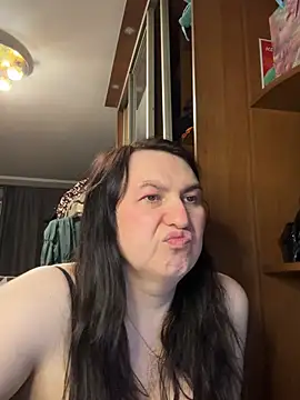 EvaBeautyXxX online show from 05-16-26, 09:13