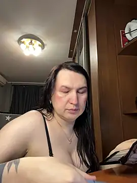 EvaBeautyXxX online show from 05-30-26, 12:19