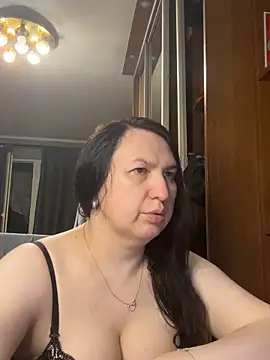 Snapshot of EvaBeautyXxX chatting on 06-13-26, 10:51 EvaBeautyXxX online show from 06-13-26, 10:51