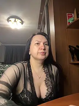 Snapshot of EvaBeautyXxX chatting on 06-17-26, 08:32 EvaBeautyXxX online show from 06-17-26, 08:32