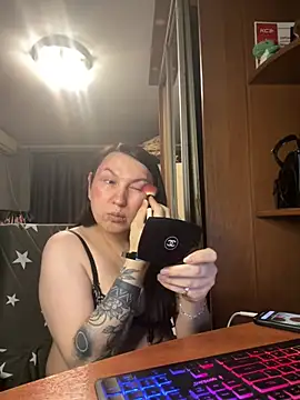 Snapshot of EvaBeautyXxX chatting on 07-25-26, 11:46 EvaBeautyXxX online show from 07-25-26, 11:46