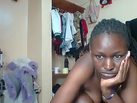 petite cuteass online show from 05-29-26, 03:37