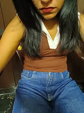 Shanaya 001 online show from 05-23-26, 05:45
