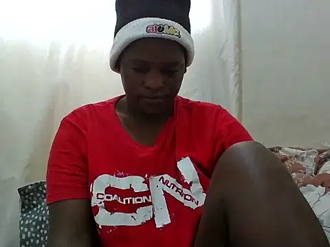 Hot-Perryl online show from 05-18-26, 04:18