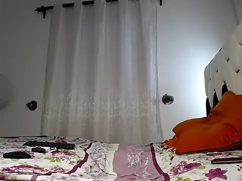 KinkQueenLove online show from 05-25-26, 05:35