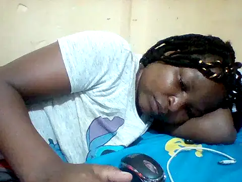 Snapshot of Camilla-Sweets chatting on 05-20-26, 06:52 Camilla-Sweets online show from 05-20-26, 06:52