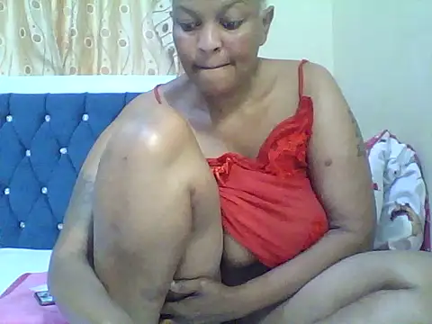 candy thick online show from 06-19-26, 04:17