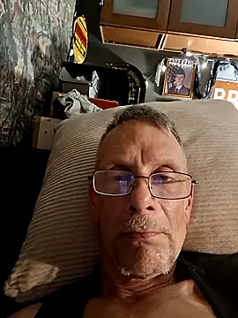 truckdawg2023 online show from 06-08-26, 08:09