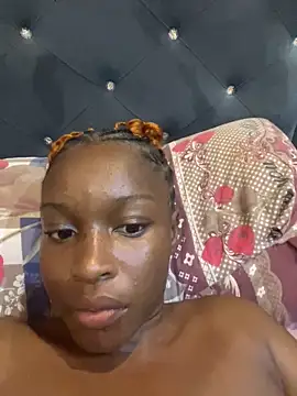 Snapshot of SassyPaulette chatting on 05-27-26, 09:45 SassyPaulette online show from 05-27-26, 09:45