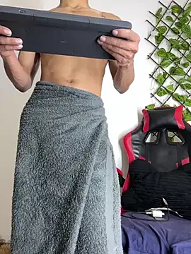 NelModel1 online show from 06-04-26, 11:49