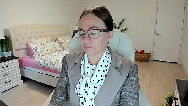 Snapshot of Vika73 chatting on 10-01-25, 11:49 Vika73 online show from 10-01-25, 11:49