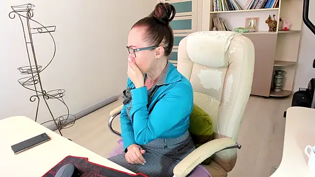 Vika73 online show from 11-13-25, 08:02