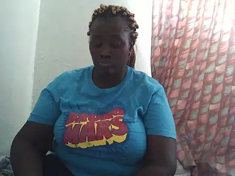 Snapshot of yummyqueen254 chatting on 07-19-26, 11:58 yummyqueen254 online show from 07-19-26, 11:58