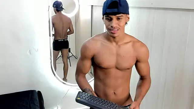 Joao da silva19 online show from 05-17-26, 01:40