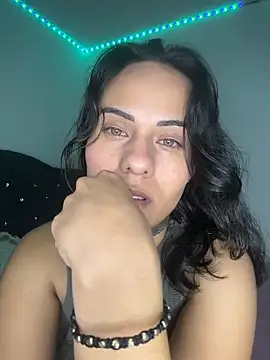 MadisonYoung000 online show from 06-02-26, 02:13