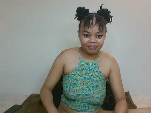 cessylolla8 online show from 07-09-26, 04:00