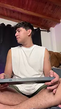 ChrisRuiz online show from 05-18-26, 08:09