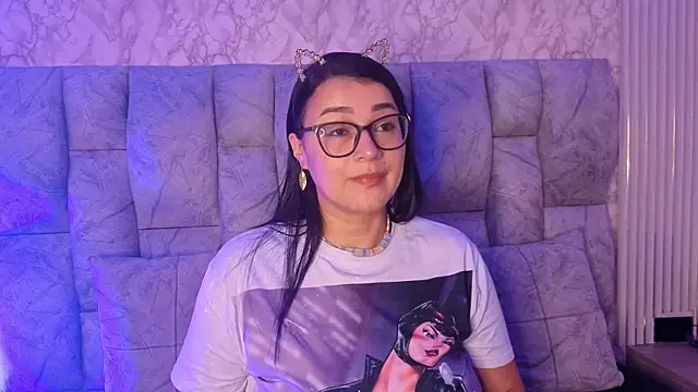 Snapshot of JuliaFerrer chatting on 05-22-26, 04:30 JuliaFerrer online show from 05-22-26, 04:30
