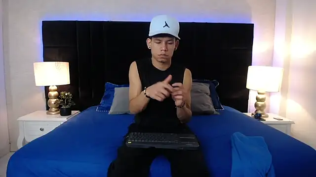 ThiagoFerrer  online show from 05-30-26, 03:36