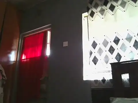 Snapshot of creamysins chatting on 06-11-26, 06:22 creamysins online show from 06-11-26, 06:22