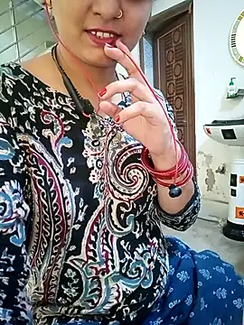 Snapshot of ZOYA-STRIP chatting on 05-25-26, 08:42 ZOYA-STRIP online show from 05-25-26, 08:42
