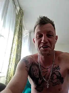 Snapshot of swissguy007 chatting on 05-24-26, 07:02 swissguy007 online show from 05-24-26, 07:02